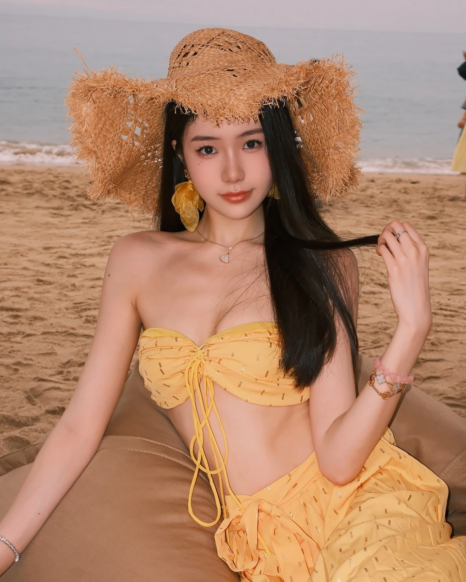 Sumi escort in Hong Kong