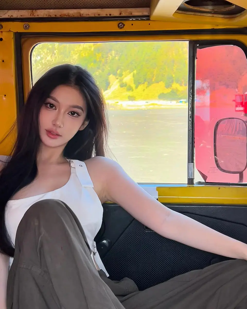 Tanvi escort in Hong Kong