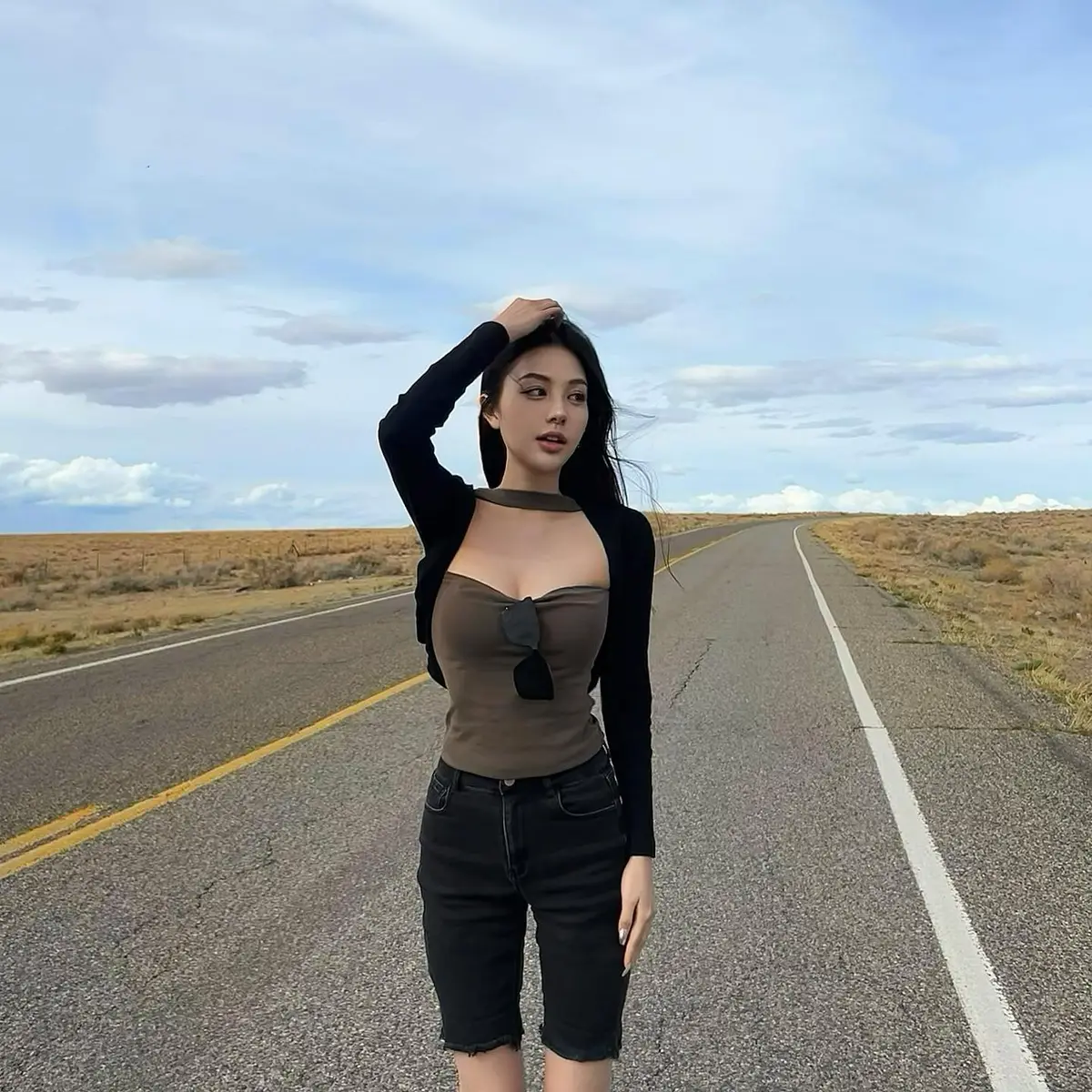 Tanvi escort in Hong Kong