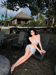 Uma escort in Hong Kong